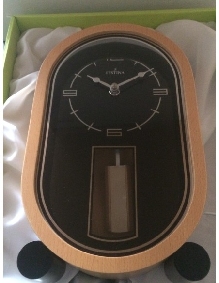 Reloj sobremesa de madera