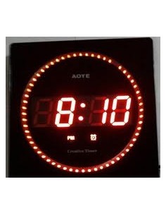 Reloj LED rojo de pared. Calendario, alarma y temperatura.